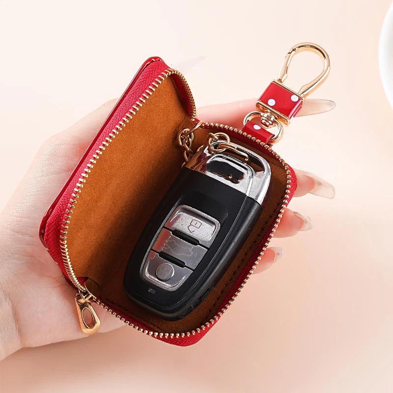 حافظة مفاتيح من الجلد اللامع ب - مراجعة Men Accessories In Store وسعره